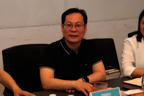 访企拓岗促就业陈永富一行赴兑吧集团走访调研